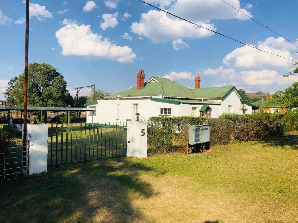 Green Lantern Inn Van Reenen ห้อง รูปภาพ