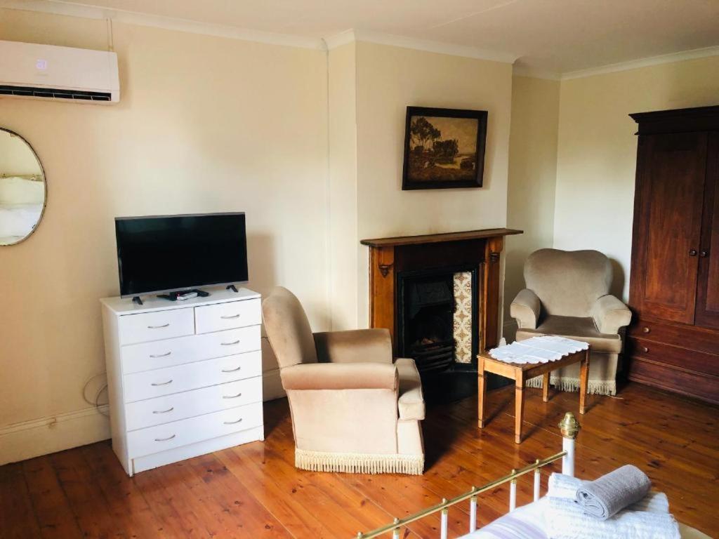 Green Lantern Inn Van Reenen ห้อง รูปภาพ
