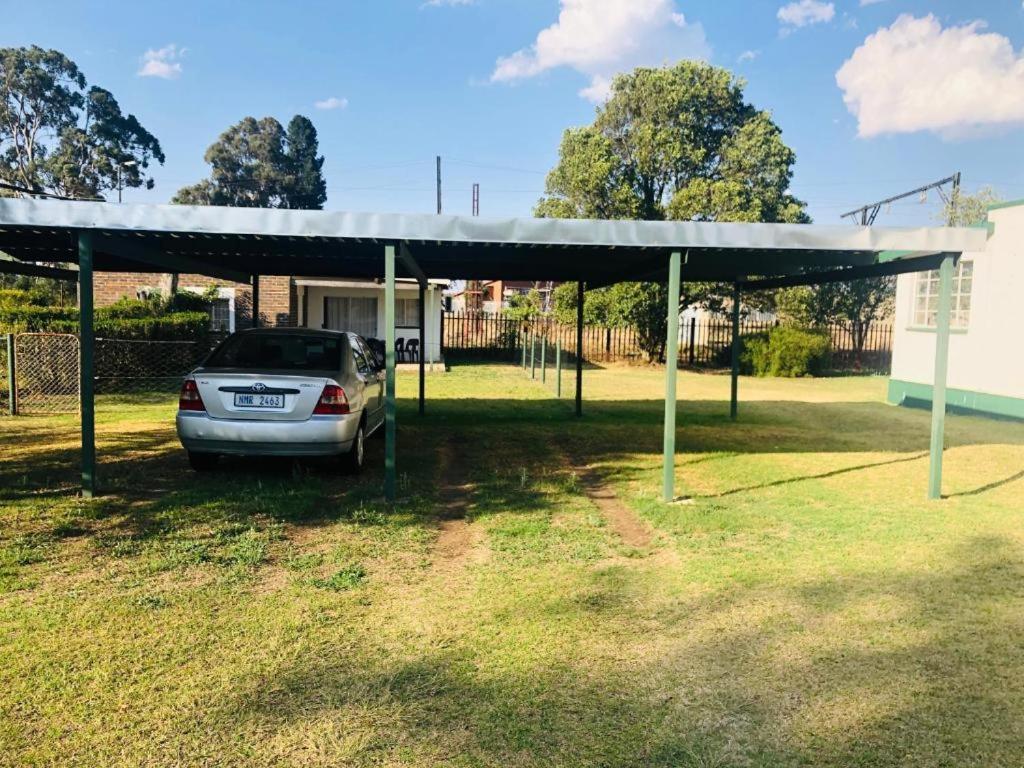 Green Lantern Inn Van Reenen ห้อง รูปภาพ